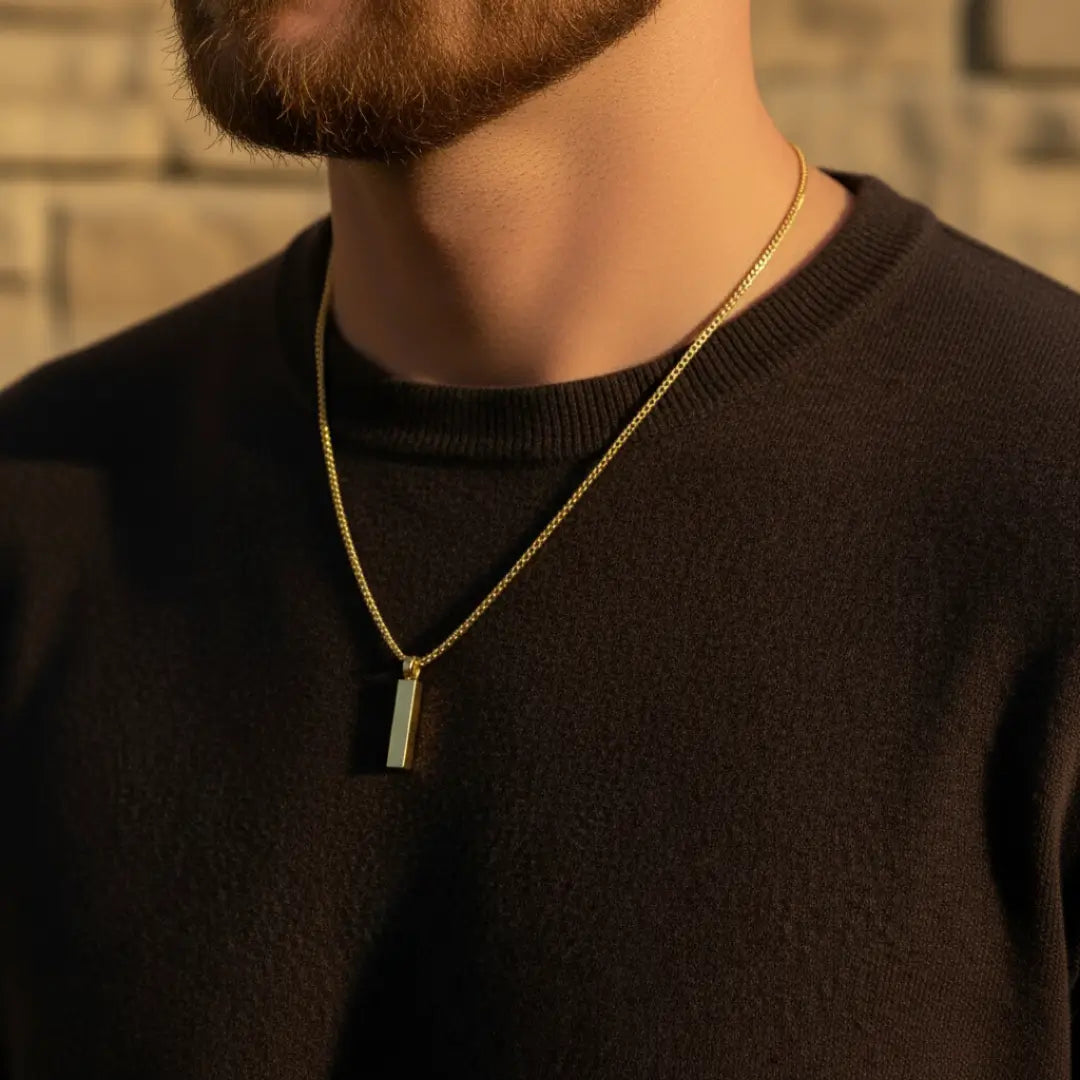 MONOLITH PENDANT (CURB CHAIN)