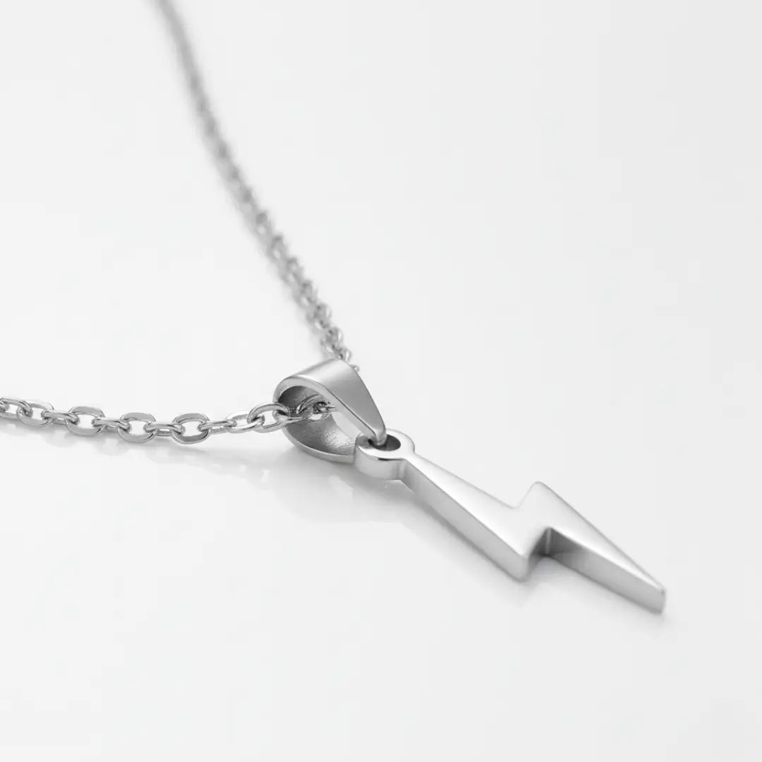 BOLT PENDANT (ROLO CHAIN)